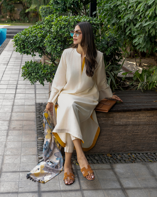 Ivory Two-Tone Set