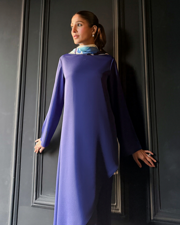 Asymmetric Set